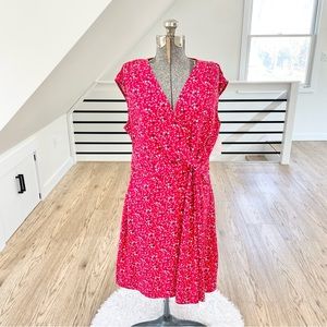 NWT MP L XL, Lande’ End red white blue star stretchy V-neck dress